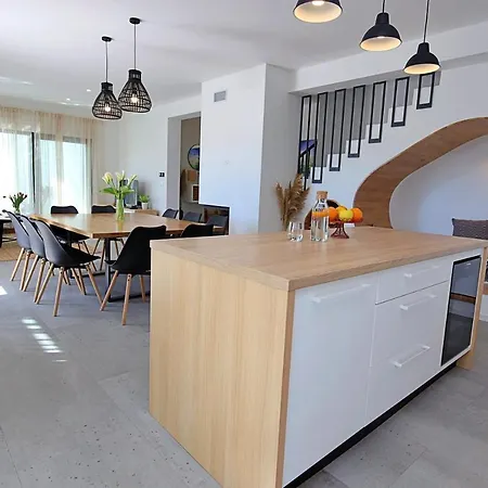 On 16 Villa